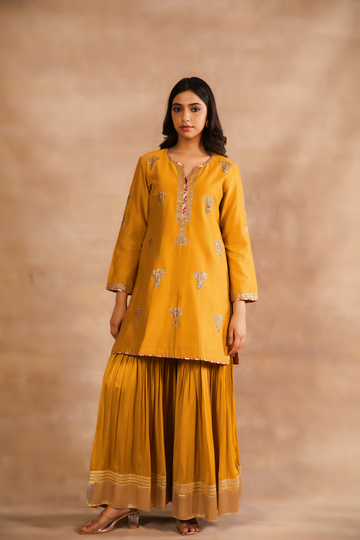 Lotus Boota Short Kurta With Sharara Set