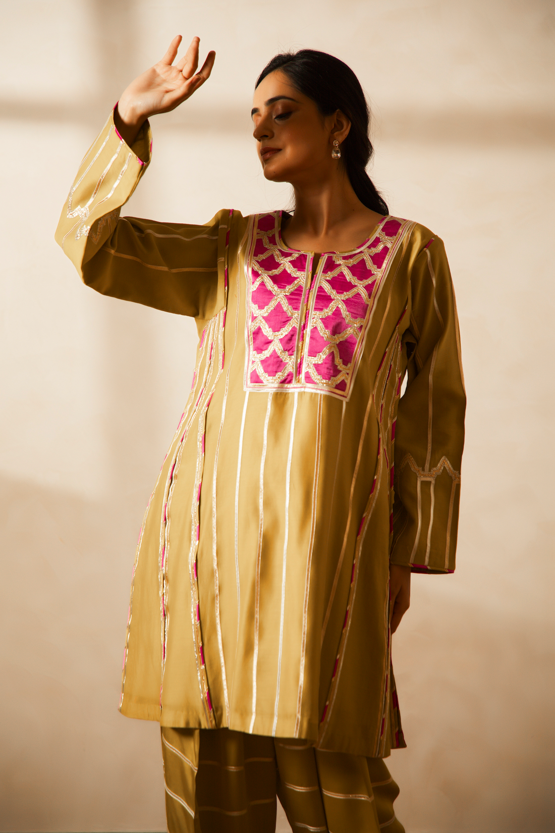 Noorie Short Firan Kurta Set